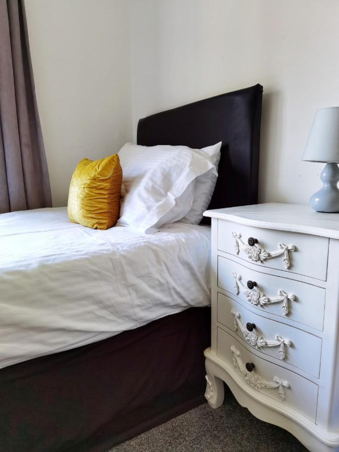 Perry Road, Beautiful Large House Available For Guests And Contractors Parking Wifi Villa Nottingham Luaran gambar