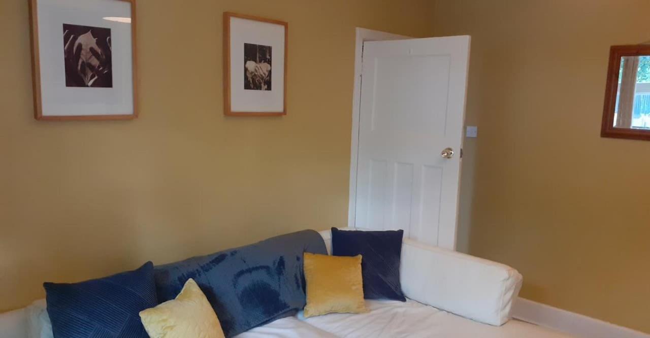 Perry Road, Beautiful Large House Available For Guests And Contractors Parking Wifi Villa Nottingham Luaran gambar