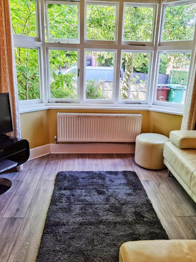 Perry Road, Beautiful Large House Available For Guests And Contractors Parking Wifi Villa Nottingham Luaran gambar