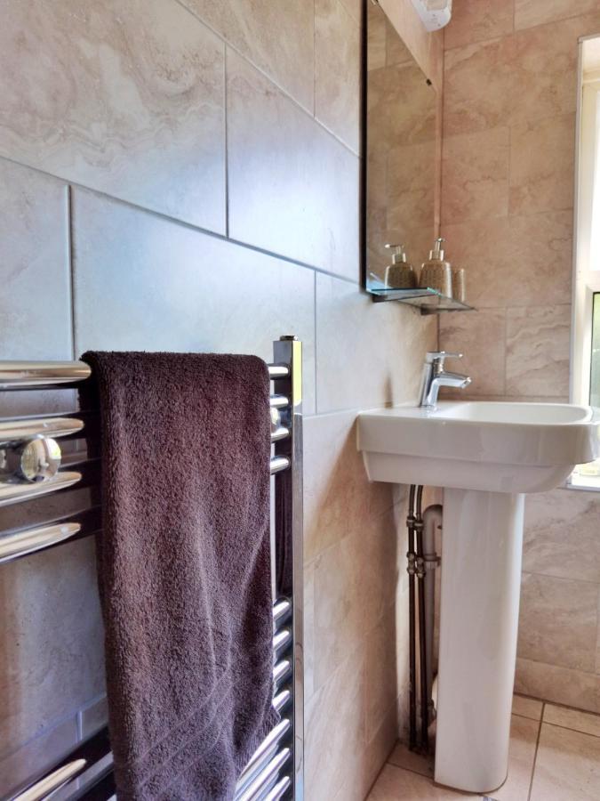 Perry Road, Beautiful Large House Available For Guests And Contractors Parking Wifi Villa Nottingham Luaran gambar