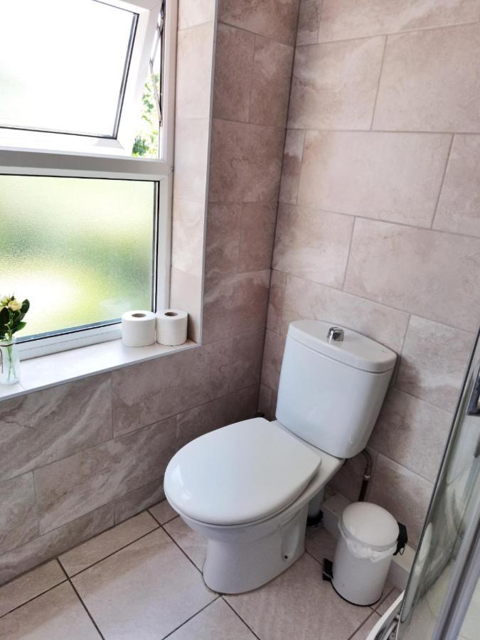 Perry Road, Beautiful Large House Available For Guests And Contractors Parking Wifi Villa Nottingham Luaran gambar