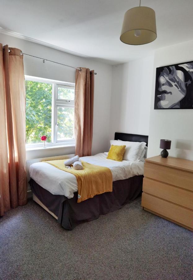 Perry Road, Beautiful Large House Available For Guests And Contractors Parking Wifi Villa Nottingham Luaran gambar